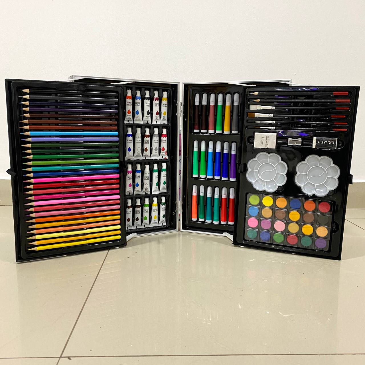 Miniatura 3 de Portafolio De Arte Metálico De Unicornio